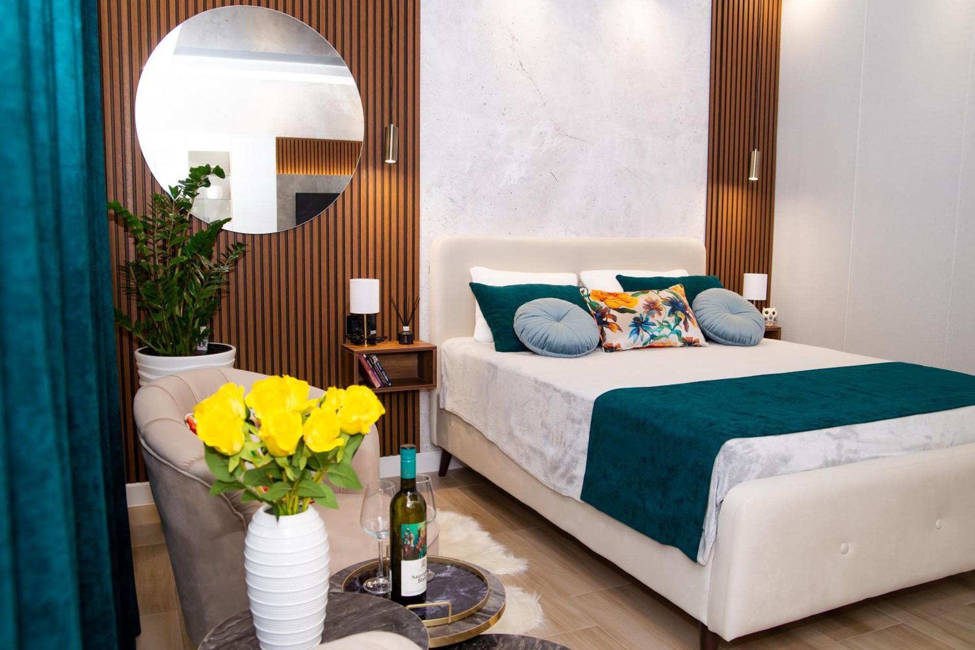 Josephine Apartment